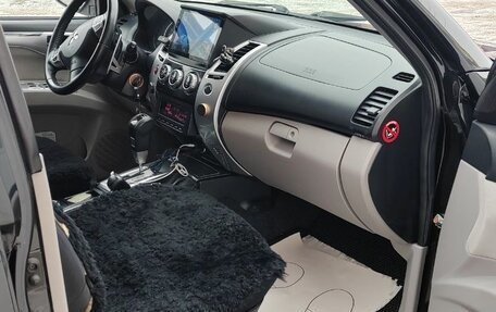 Mitsubishi Pajero Sport II рестайлинг, 2012 год, 1 900 000 рублей, 5 фотография