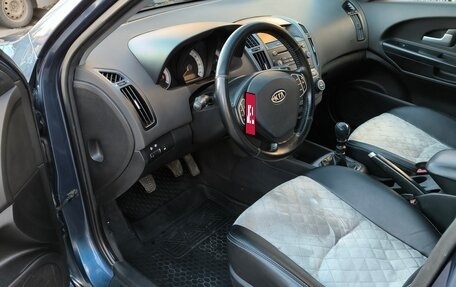 KIA cee'd I рестайлинг, 2008 год, 690 000 рублей, 16 фотография