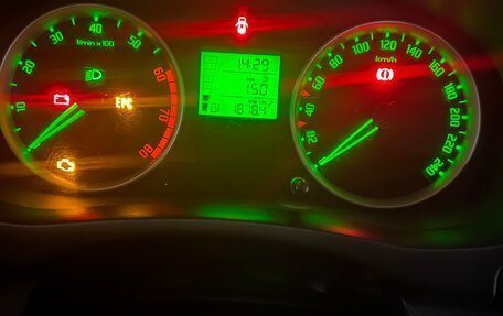 Skoda Fabia II, 2009 год, 300 000 рублей, 5 фотография