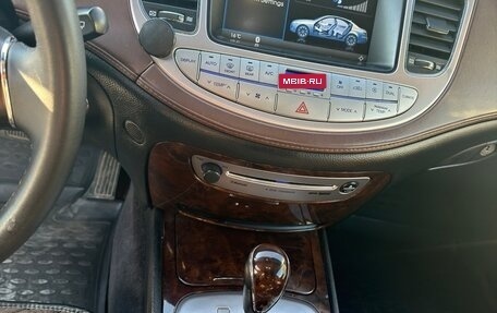 Hyundai Genesis I рестайлинг, 2011 год, 1 350 000 рублей, 15 фотография