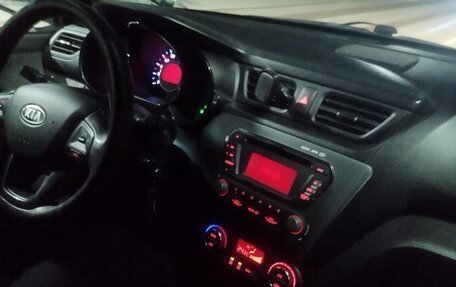 KIA Rio III рестайлинг, 2012 год, 650 000 рублей, 4 фотография