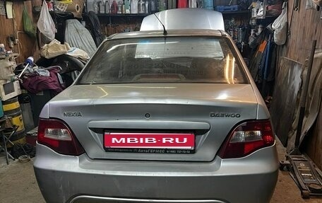 Daewoo Nexia I рестайлинг, 2010 год, 100 000 рублей, 5 фотография