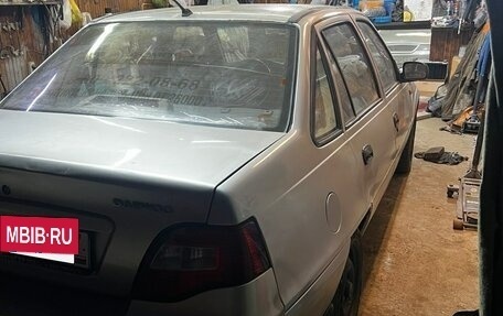 Daewoo Nexia I рестайлинг, 2010 год, 100 000 рублей, 4 фотография