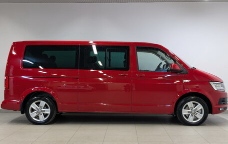 Volkswagen Multivan T6 рестайлинг, 2019 год, 5 350 000 рублей, 4 фотография