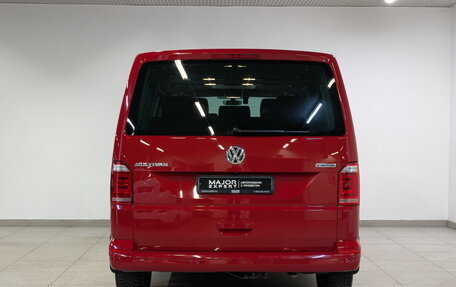 Volkswagen Multivan T6 рестайлинг, 2019 год, 5 350 000 рублей, 6 фотография