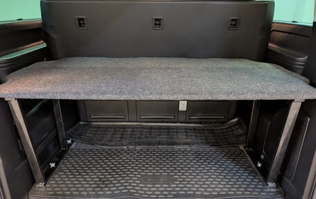 Volkswagen Multivan T6 рестайлинг, 2019 год, 5 350 000 рублей, 10 фотография