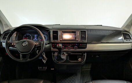 Volkswagen Multivan T6 рестайлинг, 2019 год, 5 350 000 рублей, 14 фотография