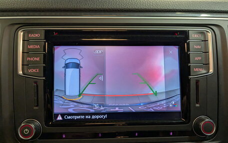 Volkswagen Multivan T6 рестайлинг, 2019 год, 5 350 000 рублей, 25 фотография