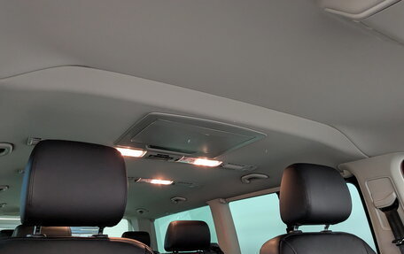 Volkswagen Multivan T6 рестайлинг, 2019 год, 5 350 000 рублей, 22 фотография