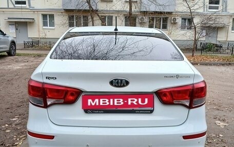 KIA Rio III рестайлинг, 2015 год, 820 000 рублей, 4 фотография