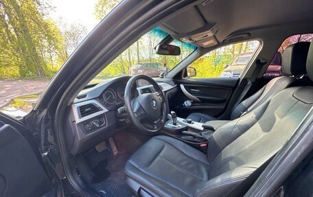 BMW 3 серия, 2016 год, 1 800 000 рублей, 2 фотография