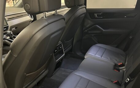 Porsche Cayenne III, 2019 год, 7 950 000 рублей, 10 фотография