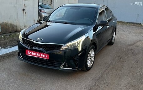 KIA Rio IV, 2020 год, 1 800 000 рублей, 1 фотография