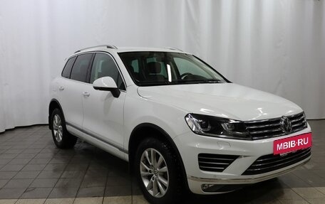 Volkswagen Touareg III, 2017 год, 3 500 000 рублей, 3 фотография