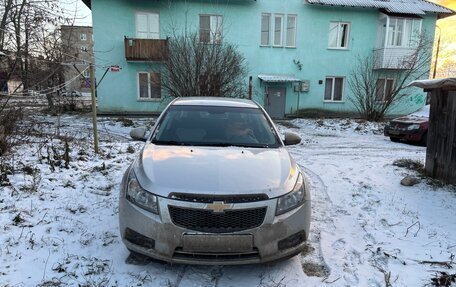 Chevrolet Cruze II, 2011 год, 800 000 рублей, 7 фотография