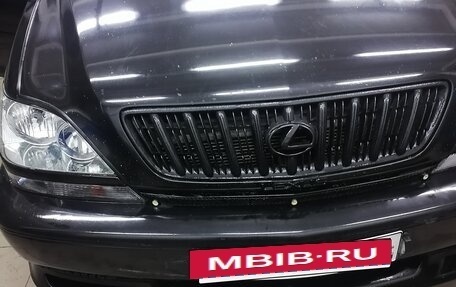Lexus RX IV рестайлинг, 2000 год, 900 000 рублей, 3 фотография