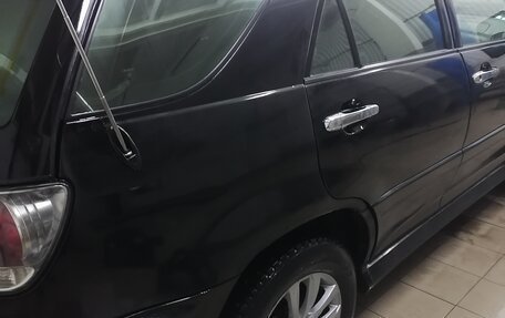 Lexus RX IV рестайлинг, 2000 год, 900 000 рублей, 30 фотография