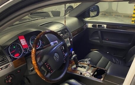 Volkswagen Touareg III, 2007 год, 1 350 000 рублей, 10 фотография