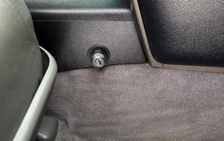 Toyota Land Cruiser 200, 2010 год, 2 500 000 рублей, 7 фотография