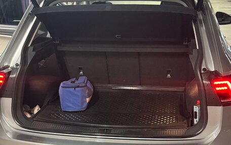 Volkswagen Tiguan II, 2018 год, 2 600 000 рублей, 7 фотография