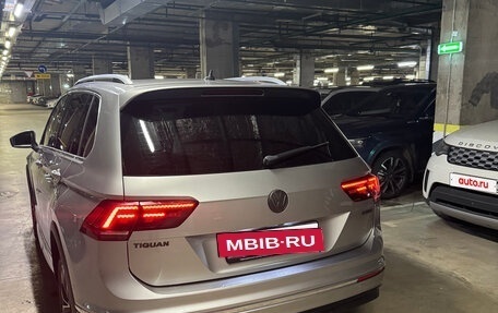 Volkswagen Tiguan II, 2018 год, 2 600 000 рублей, 4 фотография