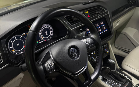 Volkswagen Tiguan II, 2018 год, 2 600 000 рублей, 8 фотография