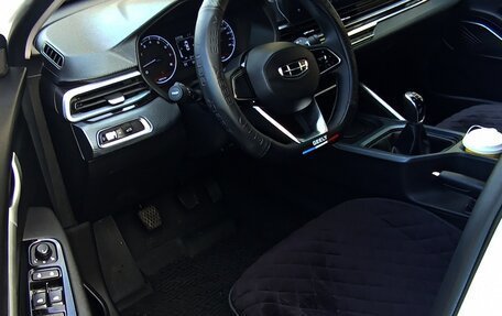 Geely Emgrand, 2023 год, 1 620 000 рублей, 5 фотография