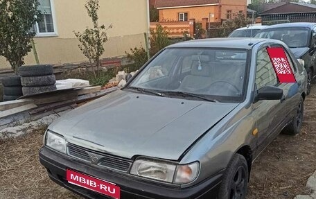 Nissan Sunny B14, 1993 год, 100 000 рублей, 1 фотография