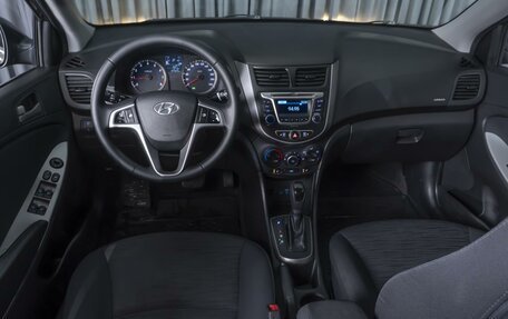 Hyundai Solaris II рестайлинг, 2015 год, 1 139 000 рублей, 6 фотография