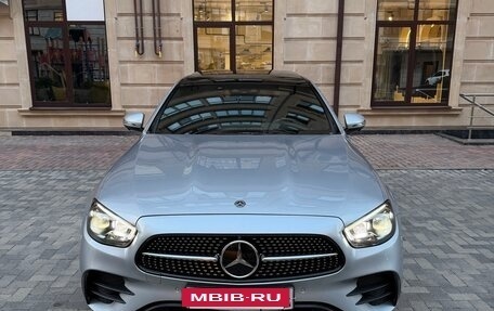 Mercedes-Benz E-Класс, 2021 год, 4 700 000 рублей, 2 фотография