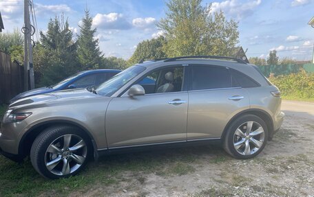 Infiniti FX I, 2005 год, 820 000 рублей, 3 фотография