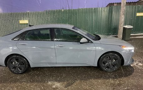 Hyundai Elantra, 2022 год, 2 200 000 рублей, 5 фотография