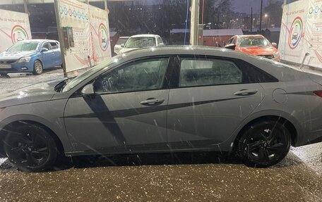 Hyundai Elantra, 2022 год, 2 200 000 рублей, 3 фотография