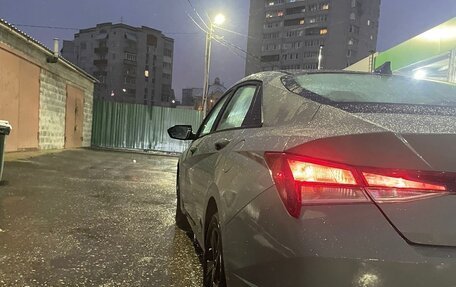 Hyundai Elantra, 2022 год, 2 200 000 рублей, 7 фотография