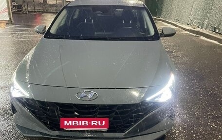 Hyundai Elantra, 2022 год, 2 200 000 рублей, 4 фотография