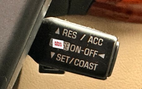 Toyota Avensis III рестайлинг, 2004 год, 750 000 рублей, 11 фотография