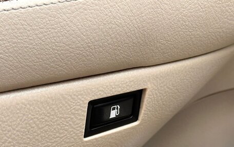 Toyota Avensis III рестайлинг, 2004 год, 750 000 рублей, 9 фотография