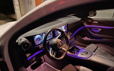 Mercedes-Benz E-Класс, 2020 год, 6 200 000 рублей, 3 фотография