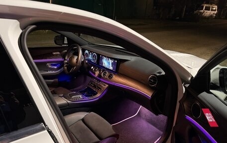 Mercedes-Benz E-Класс, 2020 год, 6 200 000 рублей, 7 фотография