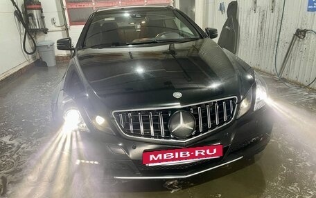 Mercedes-Benz E-Класс, 2010 год, 1 580 000 рублей, 4 фотография