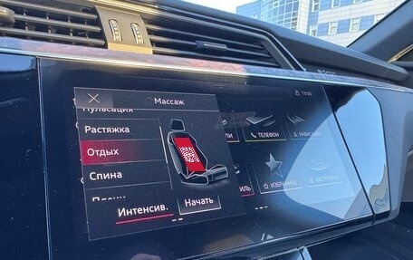 Audi e-tron Sportback I, 2021 год, 2 400 000 рублей, 4 фотография