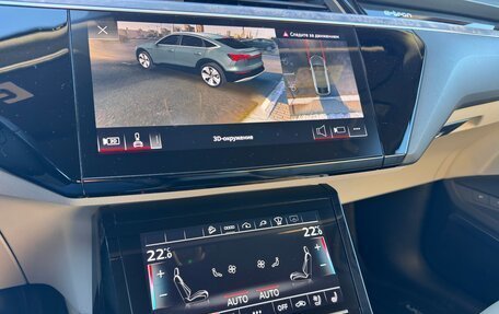 Audi e-tron Sportback I, 2021 год, 2 400 000 рублей, 40 фотография