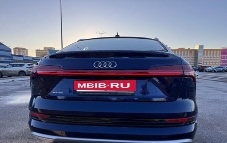Audi e-tron Sportback I, 2021 год, 2 400 000 рублей, 37 фотография