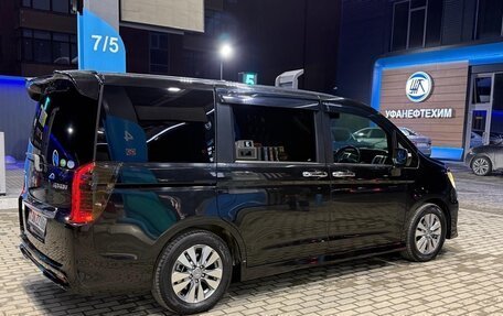 Honda Stepwgn IV, 2013 год, 660 000 рублей, 3 фотография