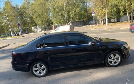 Volkswagen Jetta VI, 2011 год, 700 000 рублей, 1 фотография