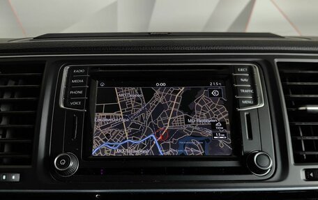 Volkswagen Multivan T6 рестайлинг, 2015 год, 2 799 000 рублей, 15 фотография