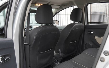 Renault Logan II, 2016 год, 799 000 рублей, 11 фотография