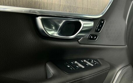 Volvo S90 II рестайлинг, 2021 год, 2 999 000 рублей, 27 фотография