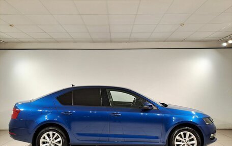 Skoda Octavia, 2018 год, 1 599 000 рублей, 6 фотография