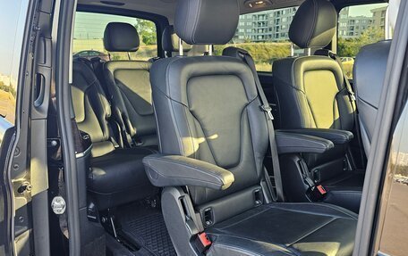 Mercedes-Benz V-Класс, 2018 год, 4 700 000 рублей, 10 фотография